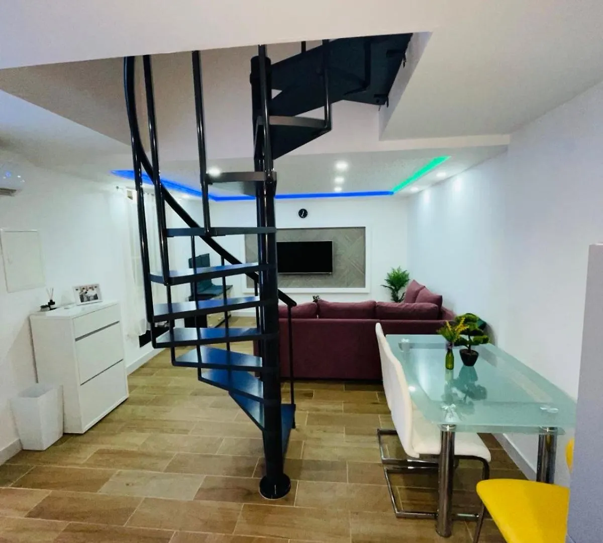 Apartman Tizianova Near Centar Rijeka 0*,